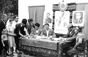  уписује зајам у Новој Пазови, 1948