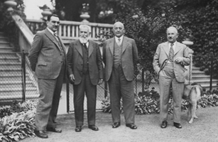  Југословенске радикалне заједнице:Милан Стојадиновић, Аца Станојевић, Антон Корошец и Мехмед Спахо, 1935